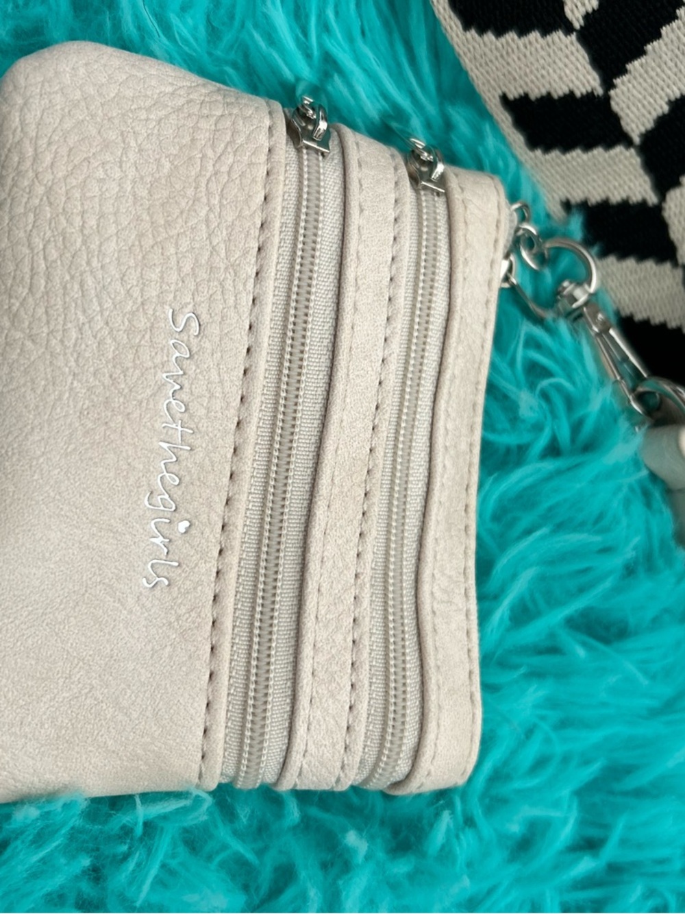 Save the Girls Clip & Go Crossbody Strap and Cream Coin Pouch - Picture 3 of 17